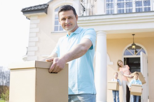 Local Dundee removals professionals managing organized transport and packing