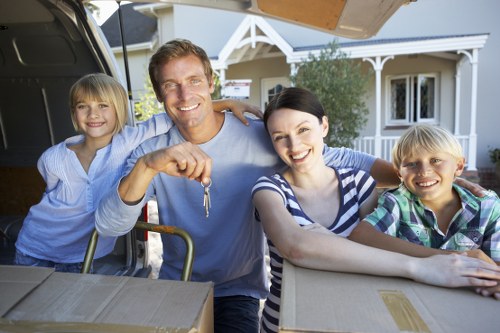 Van transport for household and business items in Dundee