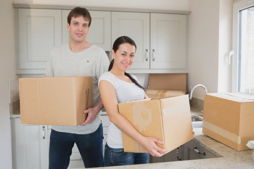Moving boxes and household items with a Dundee van service